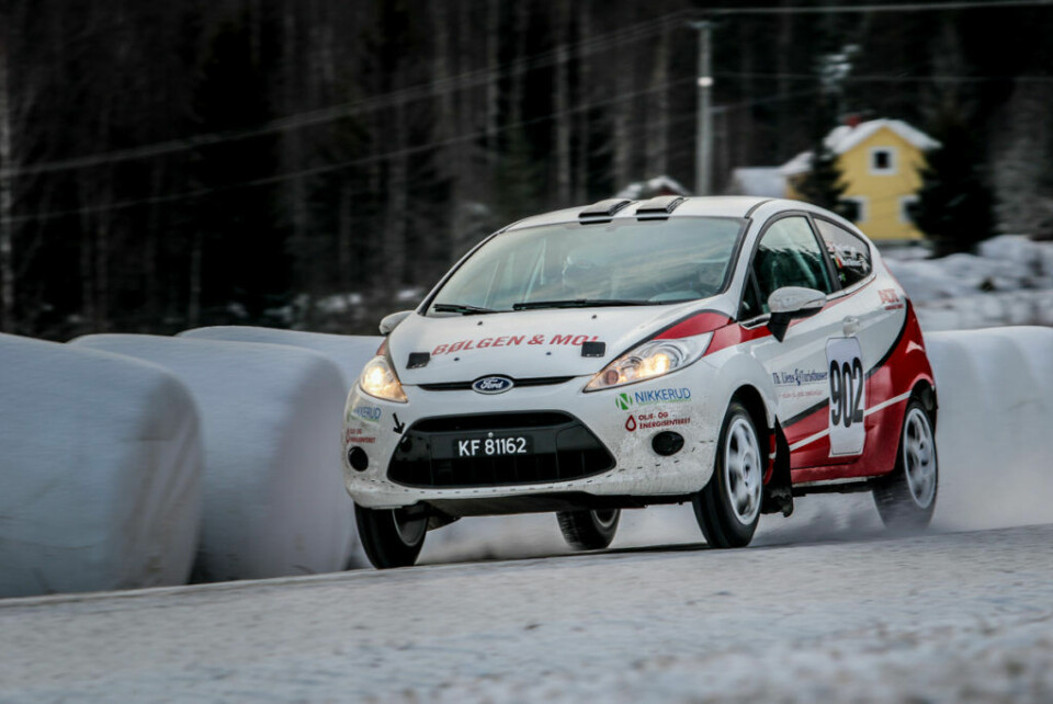 Ford Fiesta R1, her i hendene på Thea Turvoll Lien fra Sigdalsrally i fjor. (Foto: Simen Næss Hagen)