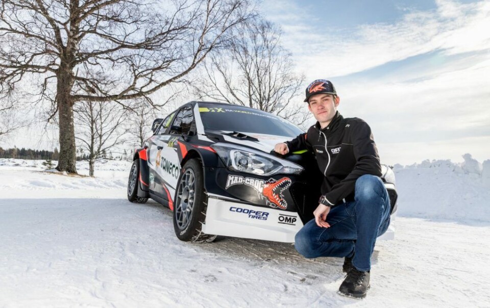 Niclas Grönholm med sin helt nye Hyundai NG i20, basert på WRC-modellen fra Hyundai Motorsport. (Foto: IMG/GRX)