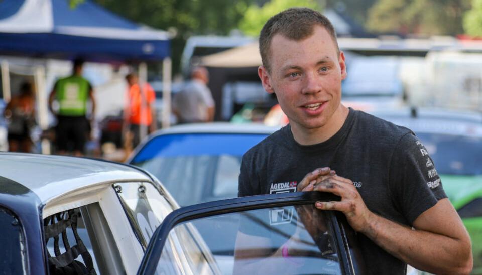 Fredrik Ågedal har gått fra å bry seg mest om egen løpsbil til å bli mannen hans tidligere konkurrenter ser til for hjelp.