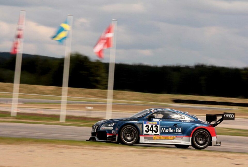 GT3-klassens lås sammen med GT2 i for å beholde NM-statusen. I bildet Olav Rygge fra NM-åpningen på Vålerbanen. (Foto: Johan Marius Svingen)