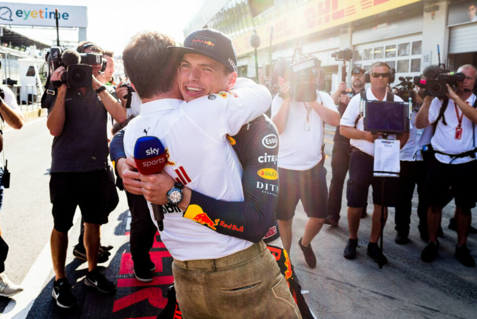 Max Verstappen jubler for seier i Østerrike. (Foto: Getty Images / Red Bull Content Pool)
