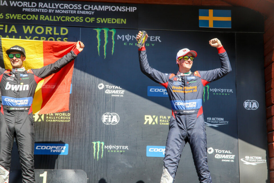 Henrik Krogstad kunne juble for en sterk andreplass i Höljes. (Foto: Eira Solberg)