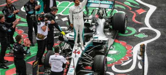 Howard's corner: Lewis Hamilton - jeg bøyer meg i hjelmen