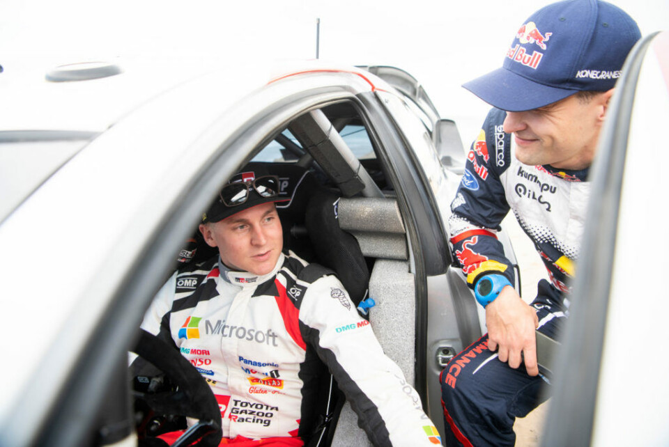 Esapekka Lappi, her i samtale med verdensmester Sebastien Ogier. (Foto: Red Bull Content Pool)