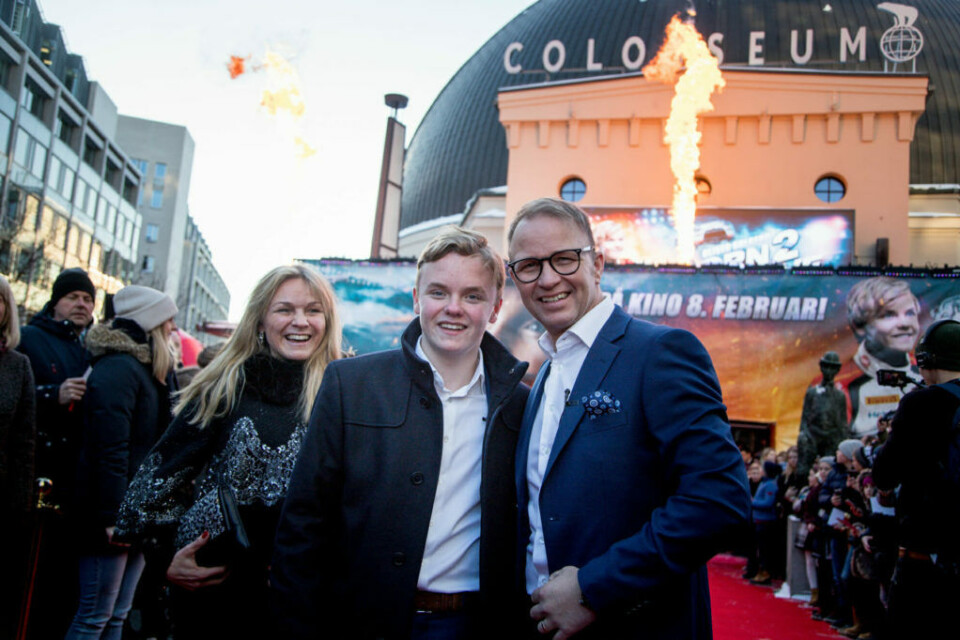 Pernilla, Oliver og Petter Solberg foran Oslo Colosseum i forbindelse med søndagens førpremiere. (Foto: Simen Næss Hagen)