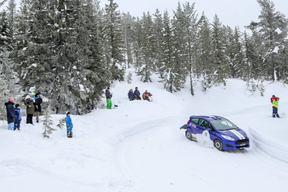 Av alle etapper i Numedalsrally, og Norge forøvrig, er Lesteberg favorittetappen til Trond Lyseng. Her fra målsvingen på samme etappe i fjor. (Foto: Simen Næss Hagen)