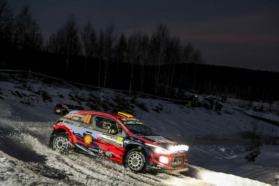 Andreas Mikkelsen og Anders Jæger fra fredagens siste fartsetappe i Torsby. (Foto: Benjamin A. Ward / Parc Fermé)