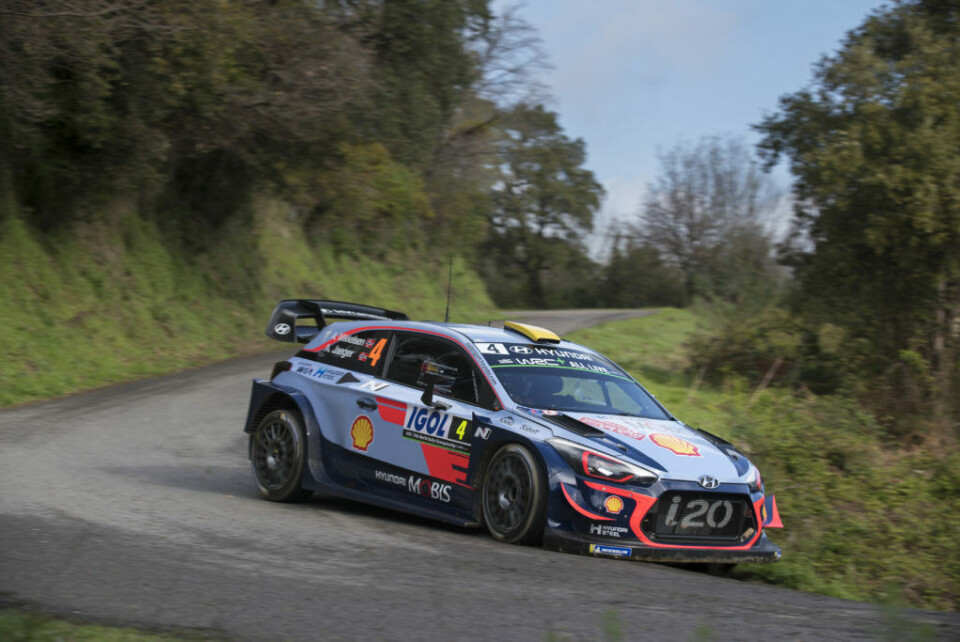 Andreas Mikkelsen fra Rally Korsika i fjor. (Foto: Austral/Hyundai Motorsport GmbH)