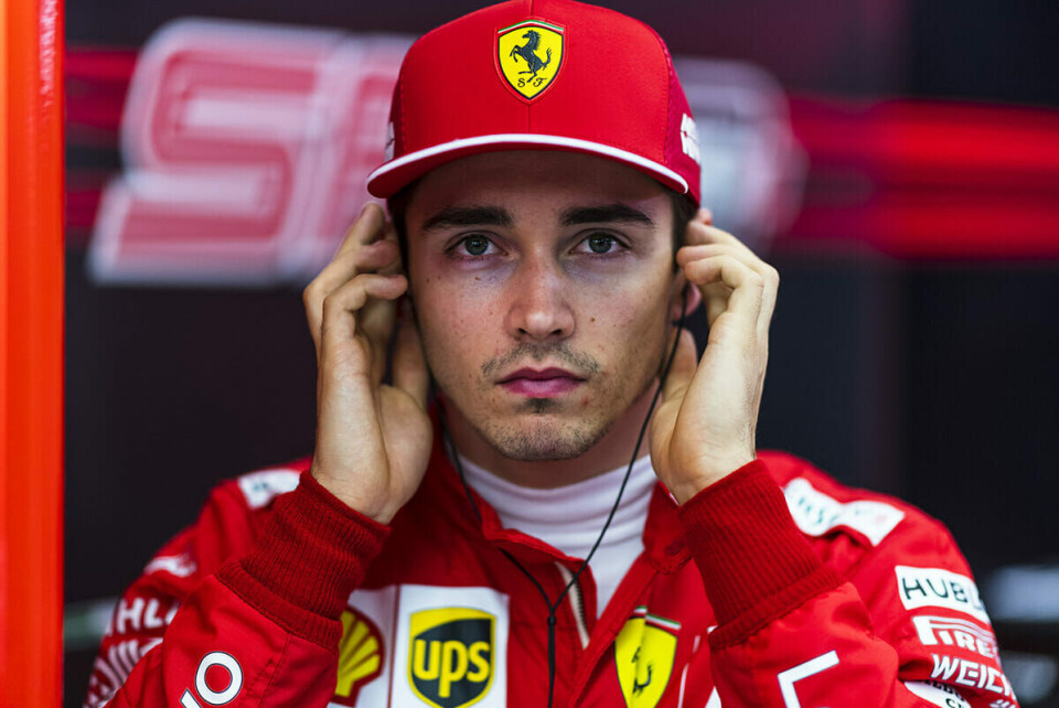 Charles Leclerc tok karrierens første pole position i Bahrain lørdag. (Foto: Ferrari Media)