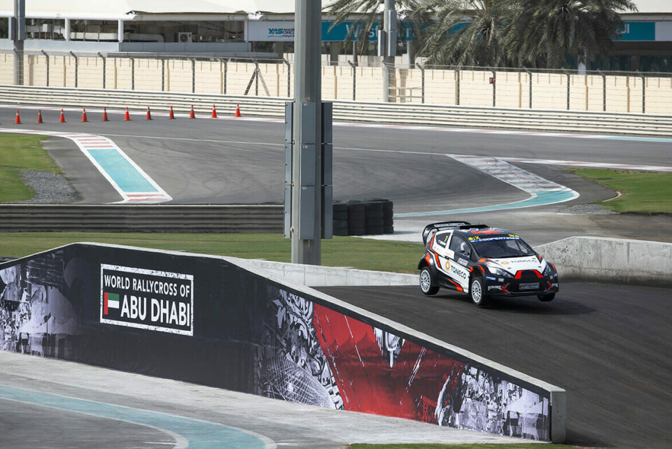 Timur Timerzyanov med en testrunde i Supercar Lites-bil på den nye rallycrossbanen i Abu Dhabi tidligere i år. (Foto: FIAWorldRallycross.com)