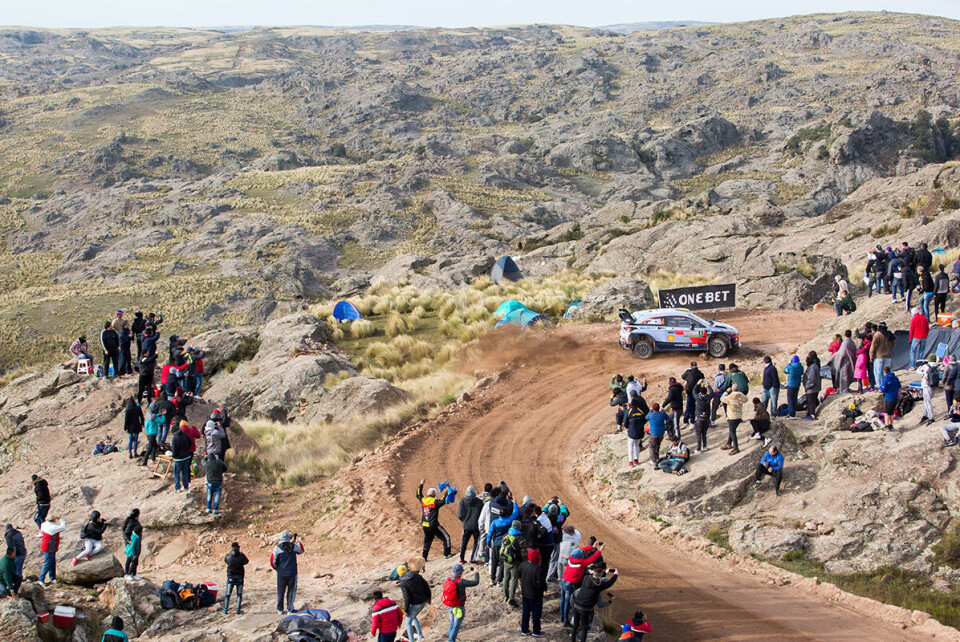 Folksom og godt spredt ute på de argentinske etappene, her fra fjorårets løp. (Foto: Fabien Dufour / Hyundai Motorsport GmbH)