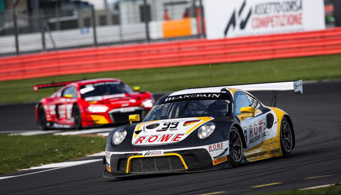 Dennis Olsen kjørte flere løp langdistanseutgaven i det som den gang het Blancpain-mesterskapet i 2019. Dennis Olsen kjørte flere løp langdistanseutgaven i det som den gang het Blancpain-mesterskapet i 2019.
