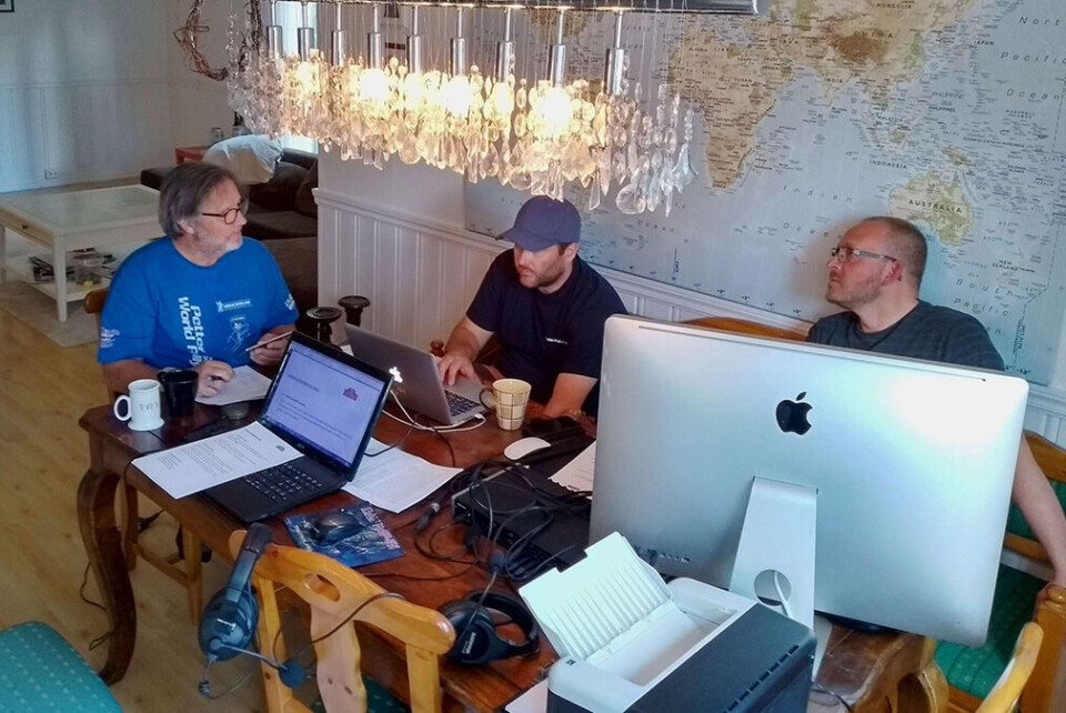Trond Hansen, Raymond Braaten og Bjørn Erik Hagen med nok en innspilling av «Lyktepodden». Snart er de på 20 episoder siden februar. (Foto: Privat)