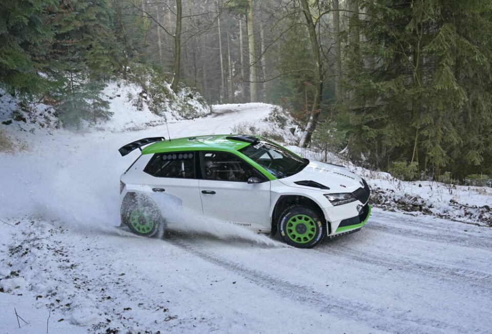 Oliver Solberg testet Skoda på snøføre uka før Rally Monte-Carlo. Nå står Rally Sweden for tur. (Foto: Skoda Auto)