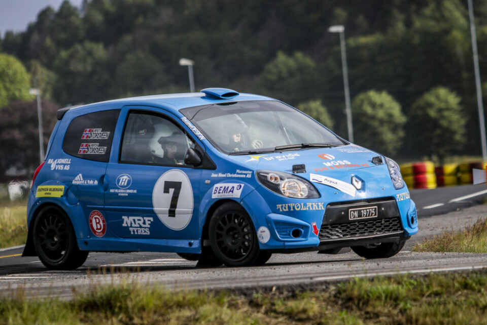 Morten og Merete Storsveen på SS1, den eneste etappen de fikk fullført i Grimstad. (Foto: Simen Næss Hagen / Parc Fermé)