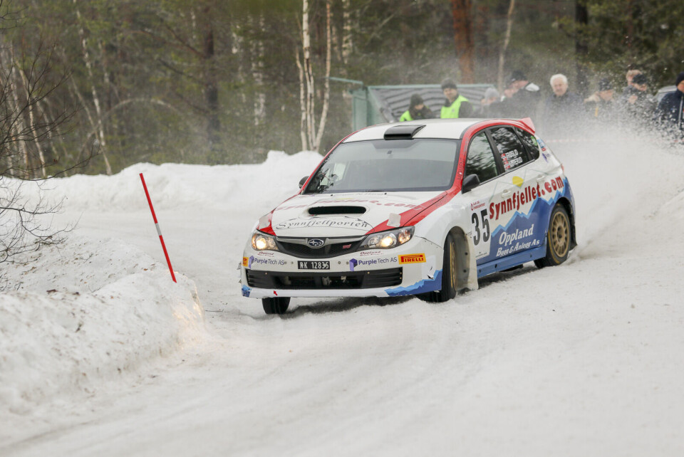Håkon Sveen Frøslid under Sigdalsrally. Han uttrykker stor forståelse for at arrangørene enn så lenge har gjort knallharde prioriteringer i år. (Foto: Simen Næss Hagen / Parc Fermé)