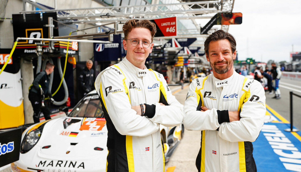 Dennis Olsen og Anders Buchardt delte bil under 24-timersløpet på Le Mans i fjor sammen med Team Project 1, men lite tyder på at begge blir å finne på startstreken i år.