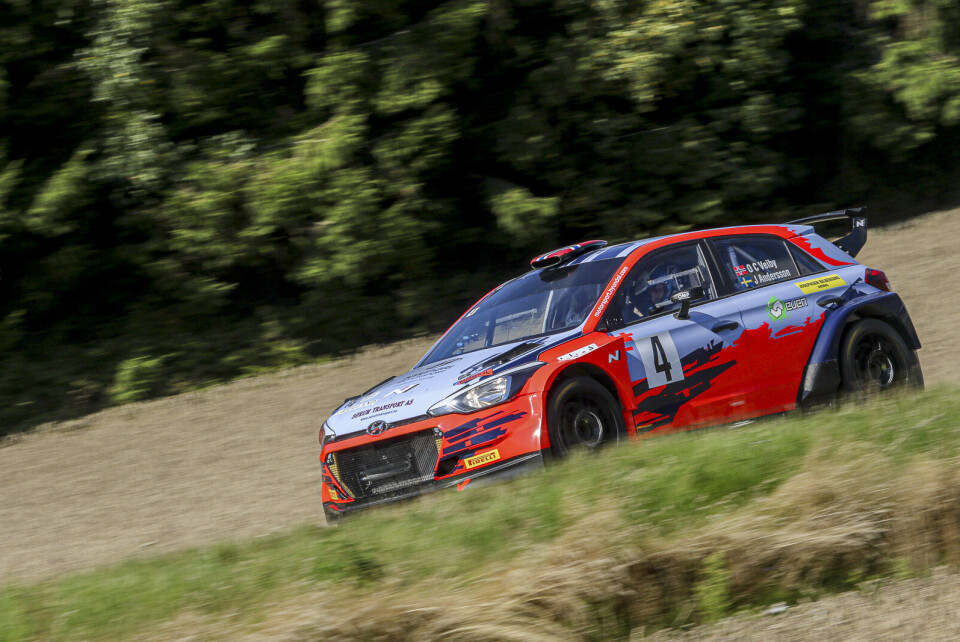 Ole Christian Veiby og kartleser Jonas Andersson rett før mål på SS8. (Foto: Simen Næss Hagen / Parc Fermé)