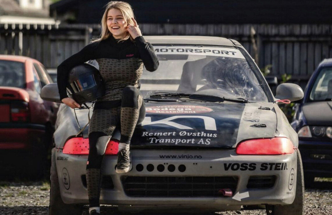 Hedda Hosås har bare rukket å kjøre såvidt en sesong i juniorklassen med sin Honda Civic før hun nå har fått en mulighet av de sjeldne i internasjonal bilsport. Hedda Hosås har bare rukket å kjøre såvidt en sesong i juniorklassen med sin Honda Civic før hun nå har fått en mulighet av de sjeldne i internasjonal bilsport.