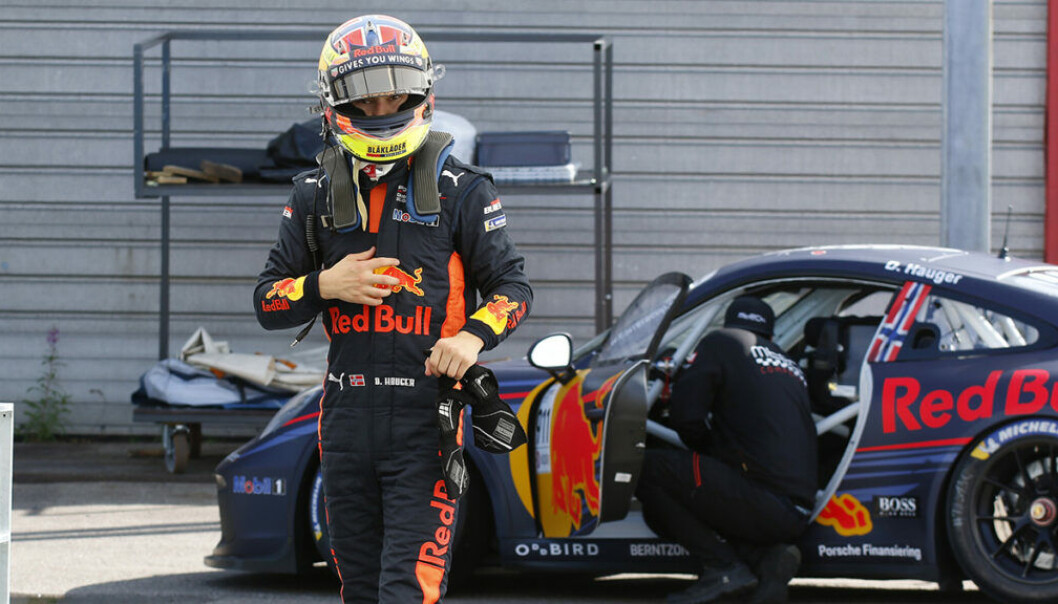 Bildet er fra sist gang Dennis Hauger deltok i den Skandinaviske Porsche Carrera Cupen. I år skal han på ny bryne seg med den Nordiske Porsche-eliten. Bildet er fra sist gang Dennis Hauger deltok i den Skandinaviske Porsche Carrera Cupen. I år skal han på ny bryne seg med den Nordiske Porsche-eliten.