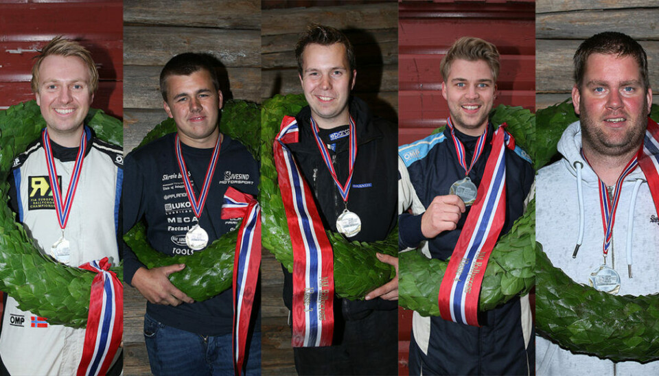Espen Isaksætre (klasse 1), Emil Sivesind (klasse 2), Jørgen Syversen (klasse 3), Jonas Dalseth Jacobsen (klasse 4) og Kjetil Larsen (klasse 5) er årets offisielle norgesmestere i rallycross. (Foto: Rune Johannesen / Norges Bilsportforbund)
