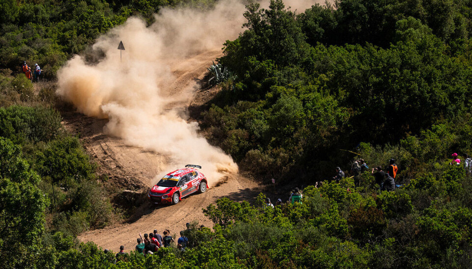 Mads Østberg og Torstein Eriksen på røffe veier på Sardinia. (Foto: Jaanus Ree/Red Bull Content Pool)