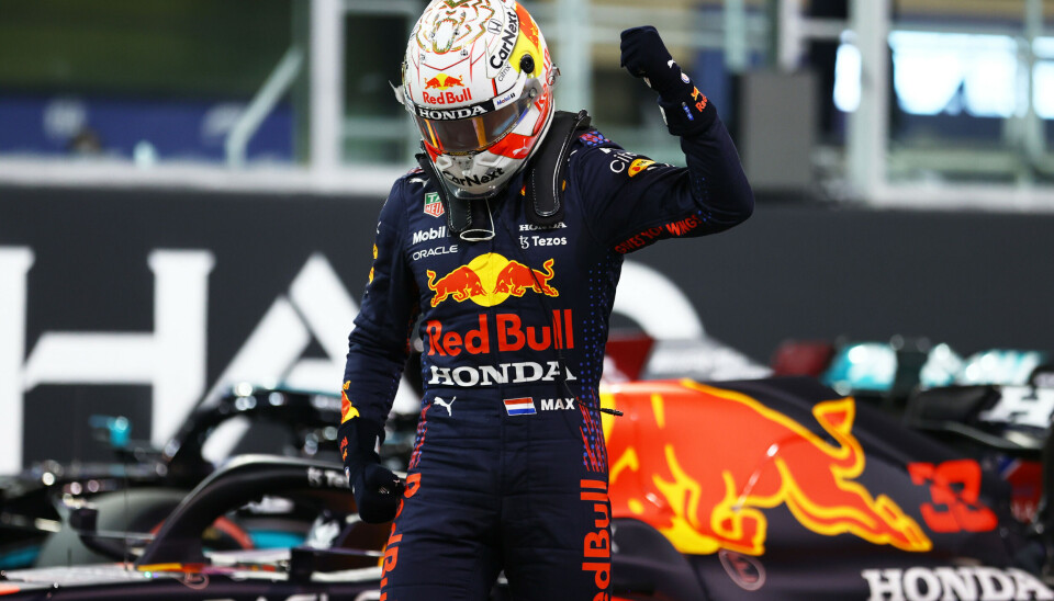 Max Verstappen jubler for pole position når VM-finalen skal avgjøres søndag.