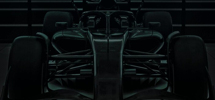 Mercedes med første hint av den nye bilen for 2022