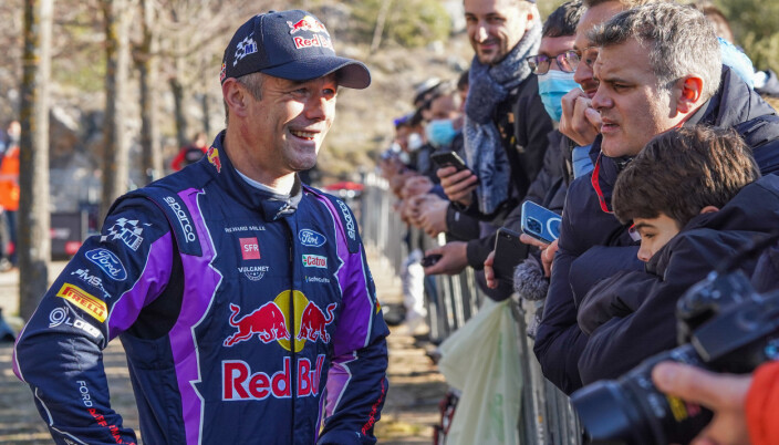 Sebastien Loeb er naturlig nok populær blant fansen, og fortsetter han shakedown-tempoet også i løp så blir han ikke mindre populær enn hva han er fra for. Sebastien Loeb er naturlig nok populær blant fansen, og fortsetter han shakedown-tempoet også i løp så blir han ikke mindre populær enn hva han er fra for.