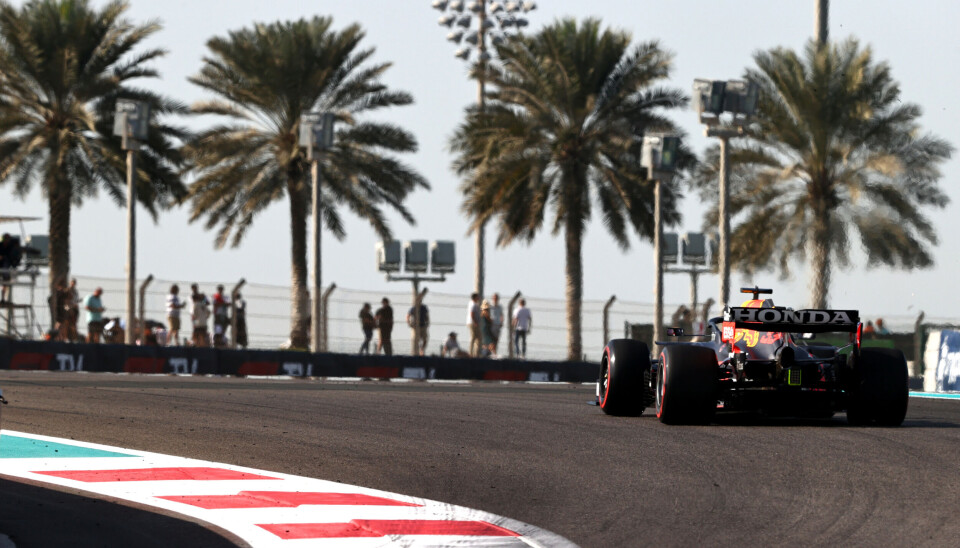 VM-finalen i Abu Dhabi skulle slettes ikke bli siste løpet hvor Red Bull kjører med Honda-logoen godt synlig på bilen