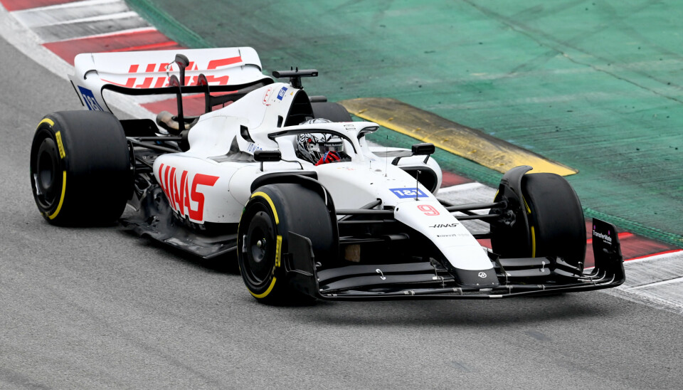 Nikita Mazepin under den siste testdagen i Barcelona. Etter alt å dømme var dette hans siste kjøretur i en Formel 1-bil.