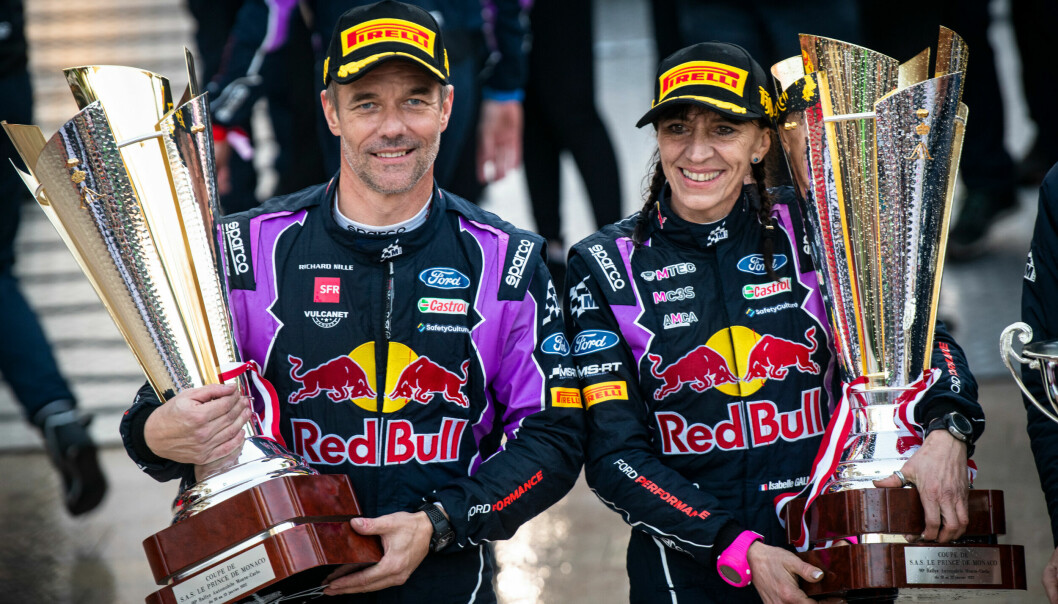 Sébastien Loeb og Isabelle Galmiche etter den høyst imponerende seieren i Rally Monte-Carlo i januar.