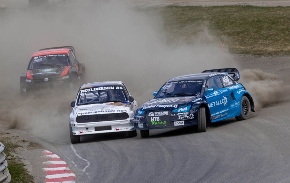 Fredrik Ågedal i duell med Emil Sivesind.