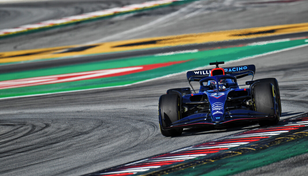 Barcelona-banen er godt kjent for Formel 1-teamene. Banen brukes titt og ofte til vintertesting før sesongstart. Barcelona-banen er godt kjent for Formel 1-teamene. Banen brukes titt og ofte til vintertesting før sesongstart.