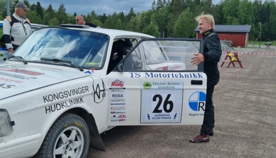 Mye tyder på at denne mannen tar sitt første NM-gull i år. Christian Sagli har imponert stort blant de eldre tohjulsdrevne bilene, og leder suveren fordi han har kjørt på det jevne. Men det er ikke han som har preget statistikken på etappeseierne nevneverdig.