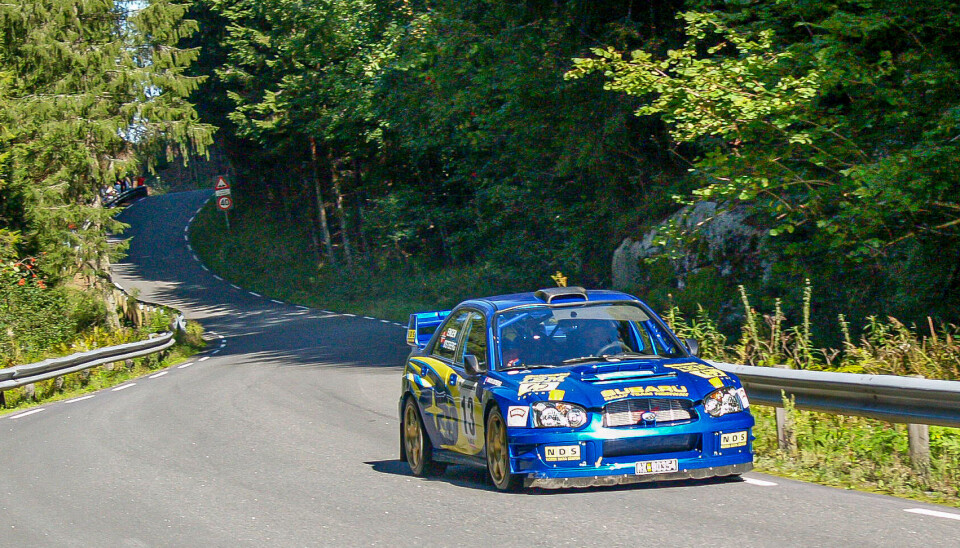 I 2006, her fra Rally Larvik, kjørte Mads Østberg sin første fulle sesong i rally i en alder av 18 år. Ragnar Engen var mannen i høyrestolen som loset den norske rallystjerna gjennom sin debutsesong på voksennivå.