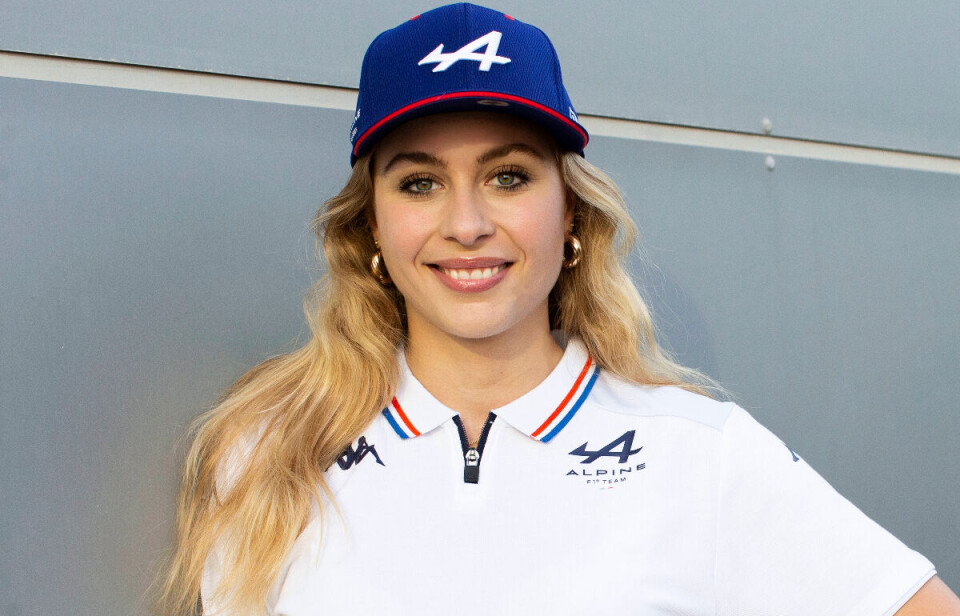 Sophia Flörsch kommer til å delta med PHM by Charouz-teamet under årets sesong.