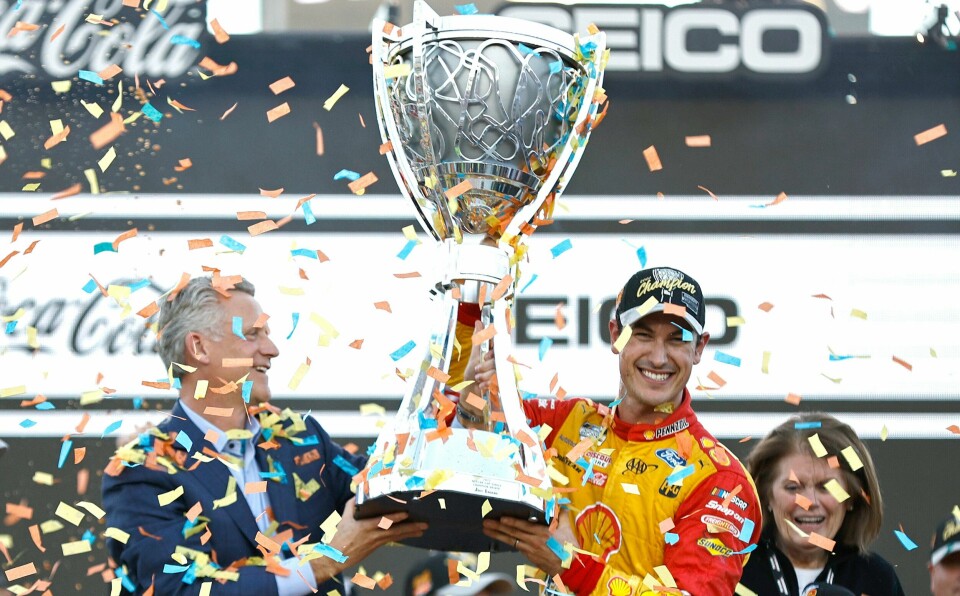 I fjor var det Joey Logano som sikret NASCAR-tittelen på Phoenix-banen.