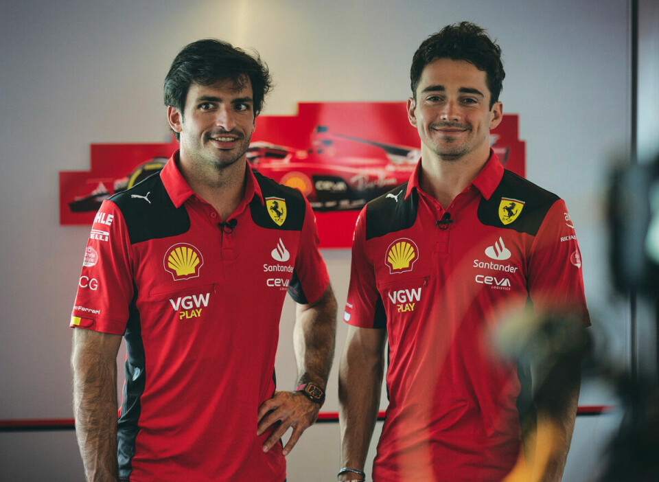 Til tross for Ferraris svake prestasjoner den siste tiden ser det ut til at både Carlos Sainz og Charles Leclerc blir værende.