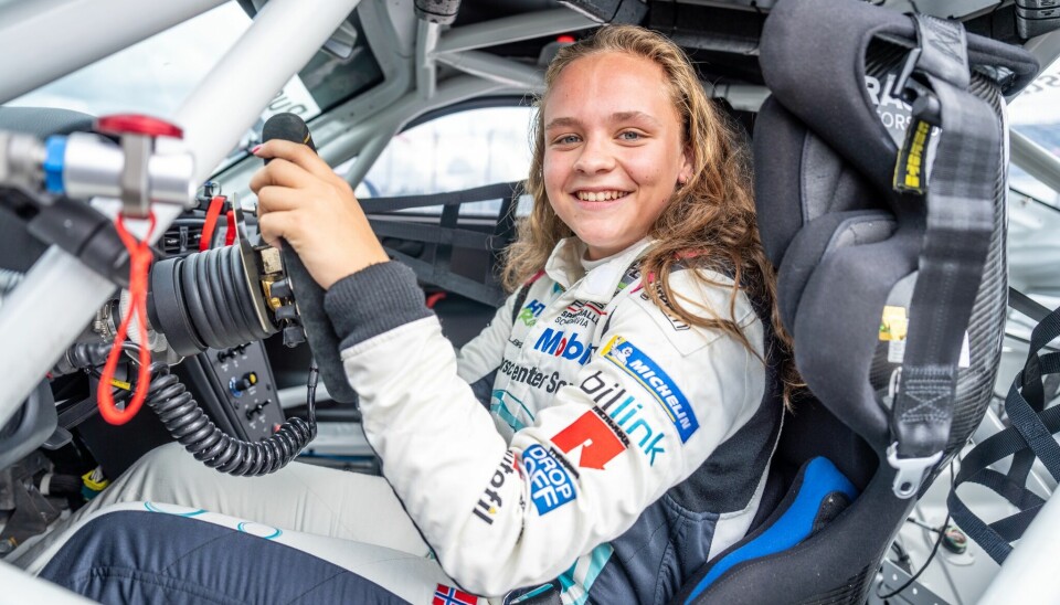 Isabell Rustads første sesong i Porsche Sprint Challenge Skandinavia har til nå gitt henne god grunn til å smile.