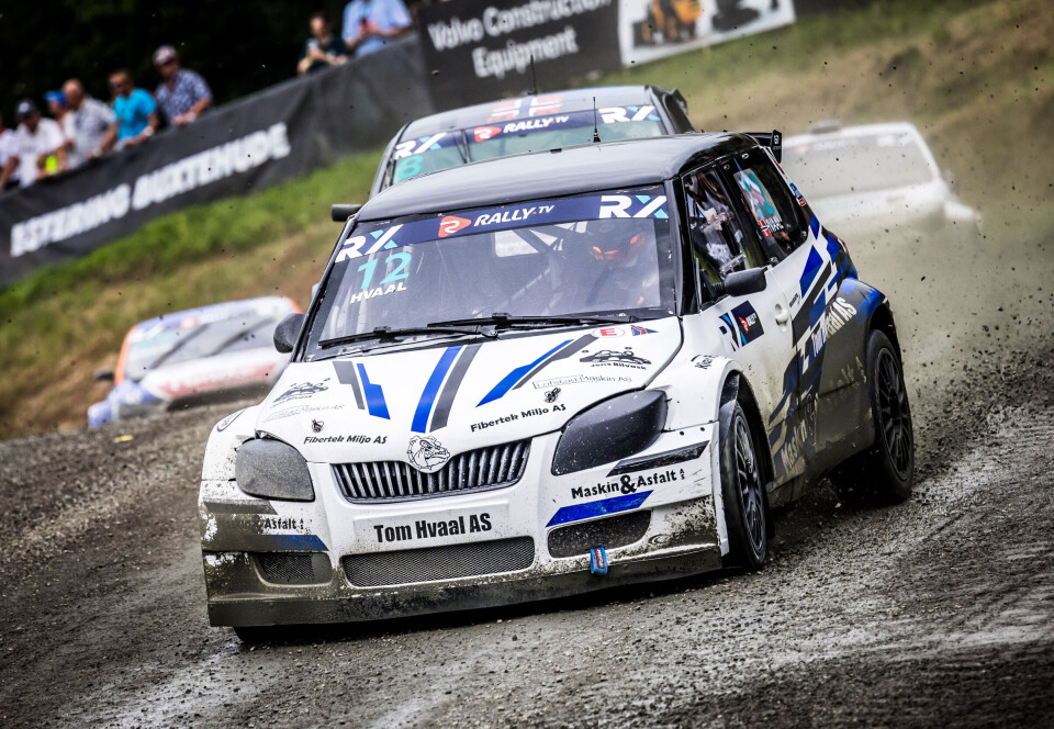 Jens Hvaal i aksjon i 2023. Denne bilen er det nå Markus Røsrud som skal ratte rundt i.