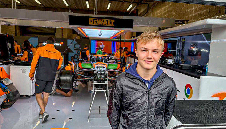 Martinius Stenshorne, her fra McLarens pitgarasje fra Spa-Francorchamps, da unggutten gjestet pitlane i forbindelse med Formel 3-kjøringen der i fjor.