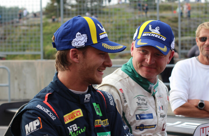 Dennis Hauger og Roar Lindland hoppet begge inn i Porsche Carrera Cup Skandinavia denne helgen.