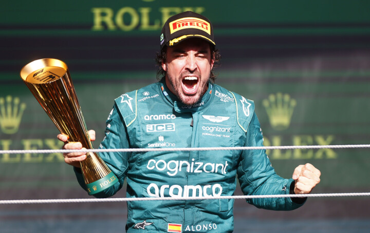 Portrait, podium, Aut�dromo Jos� Carlos Pace, GP2320a, F1, GP, BrazilFernando Alonso, Aston Martin F1 Team, 3rd position, celebrates on the podium