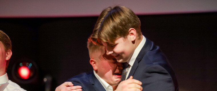 Rørende støtte fra sine egne – Markus brøt sammen foran 900 mennesker