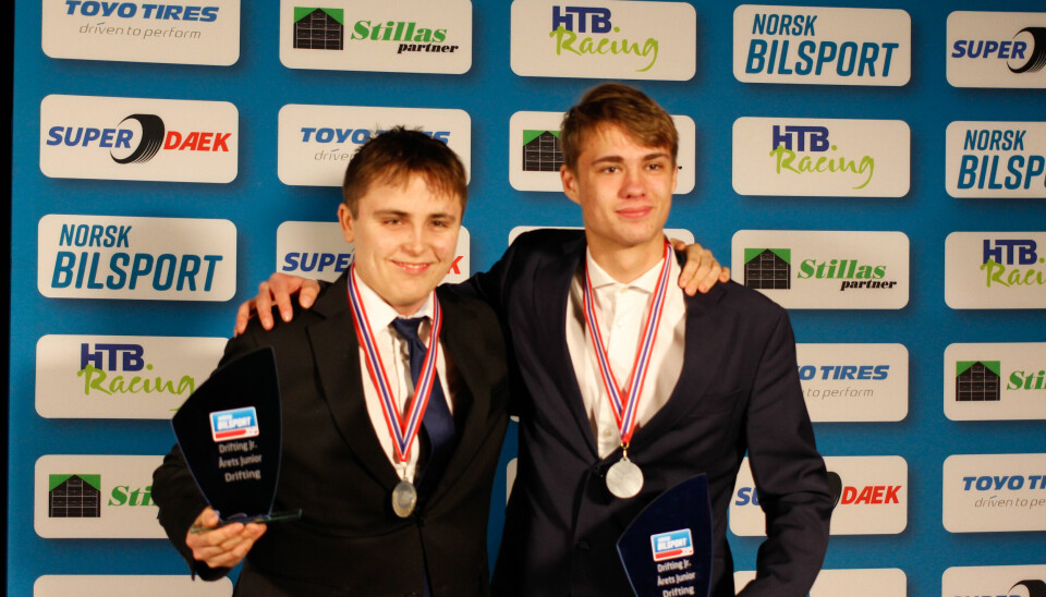 Espen Rohde (venstre) tok sølv i Drifting NM klasse Semi Pro, mens Odin Klever tok gullet.