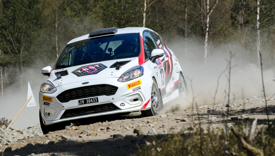Tælasprinten blir den siste oppkjøringen før den neste NM-runden som kjøres i Aurskog-Høland. Her er løpet illustrert ved Stig Rune Skjærmoen under Rally Sørland i fjor. Skjærmoen har vært Elverums største rallyprofil de siste årene, men nøyer seg med å være en del av arrangørstaben som deltakerkontakt i år.