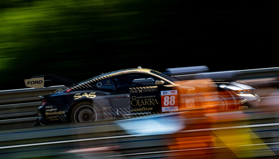 Under den andre treningen var det Dennis Olsen som var raskest i LMGT3-klassen.