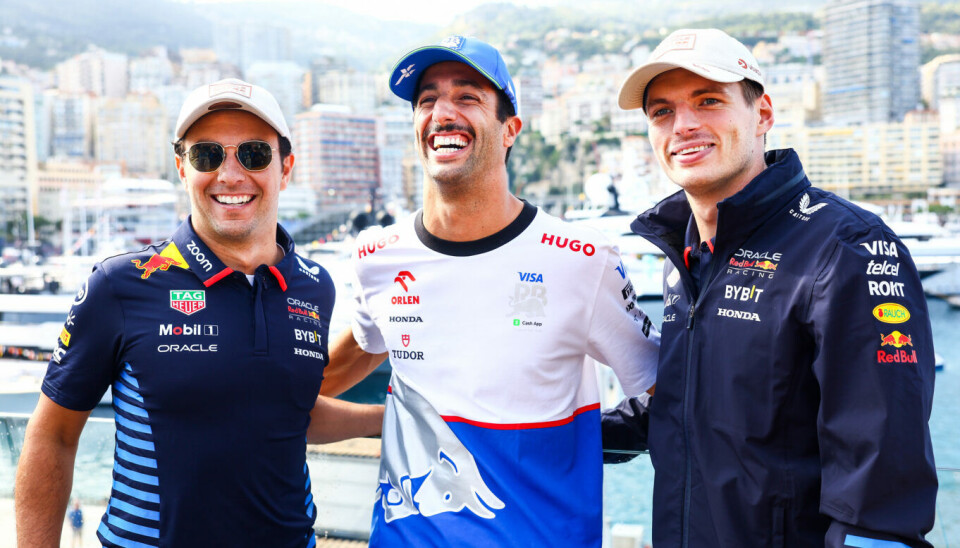 Sergio Perez, Daniel Ricciardo og Max Verstappen. To av de vil sannsynligvis kjøre i Red Bull neste sesong, men hvem av de blir det?