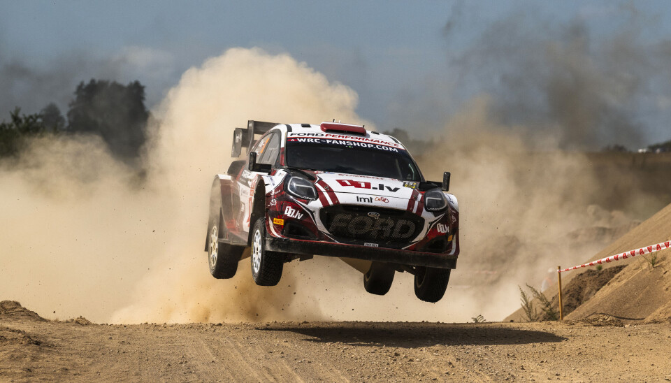 I Polen tidligere i sommer kjørte Sesks tidenes første Rally1-bil uten hybridmotor. Denne helgen fikk han «full spec» fra M-Sport, som endte med etappeseire og reelle pallsjanser mot verdenseliten i rally.